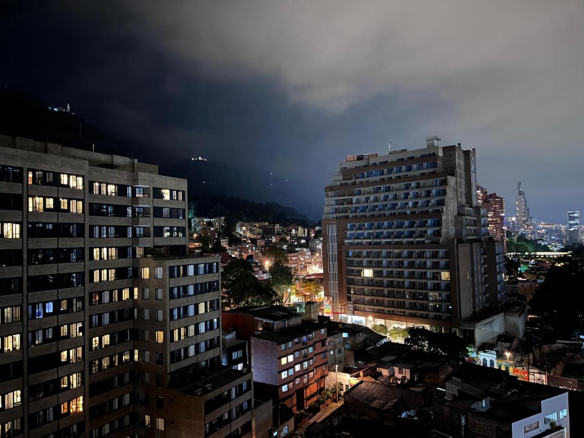 Penthouse Con Vista A Los Cerros. Bogota Buitenkant foto